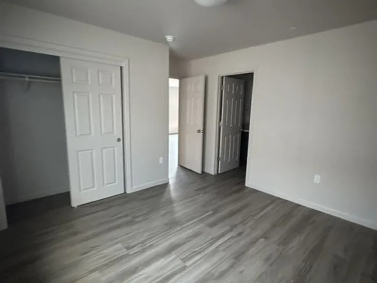 2395 Oakmont Cir — Photo 13