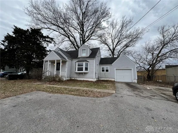 559 Clough Pike, Cincinnati, OH 45245
