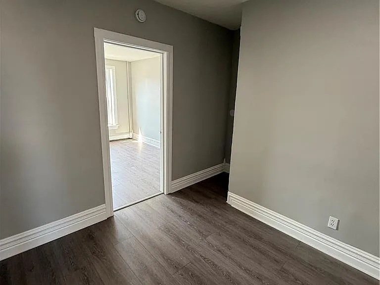 1455 W Tilghman St — Photo 7