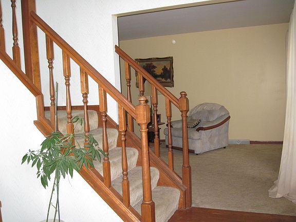 Entry foyer looking towards living room
