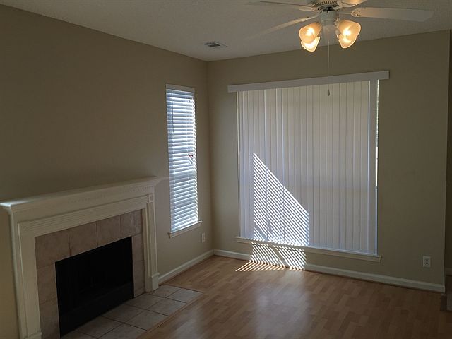 2nd image of 114 Raindance Rd #0