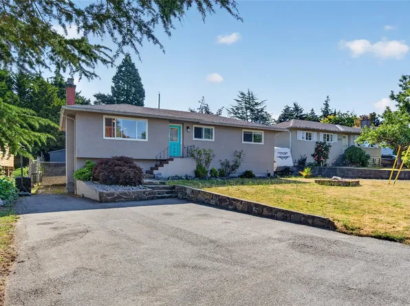 4257 Carey Rd, Saanich, BC V8Z 4H1