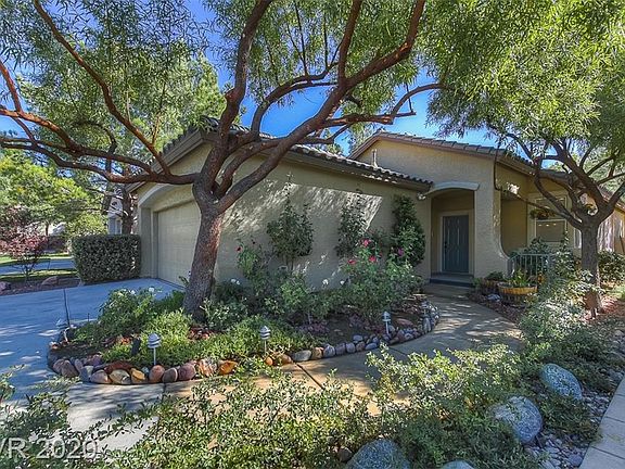 2nd image of 2726 Sweet Willow Ln
