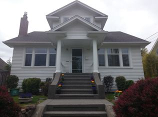 7037 26th Ave NW, Seattle, WA 98117