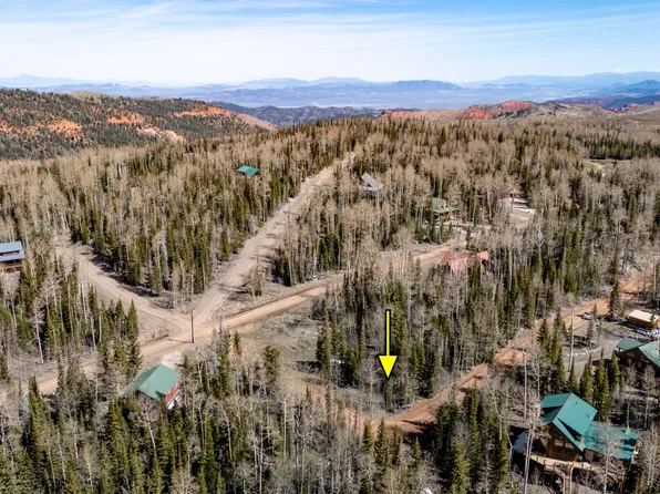 253 E Quakie Dr, Brian Head, UT 84719