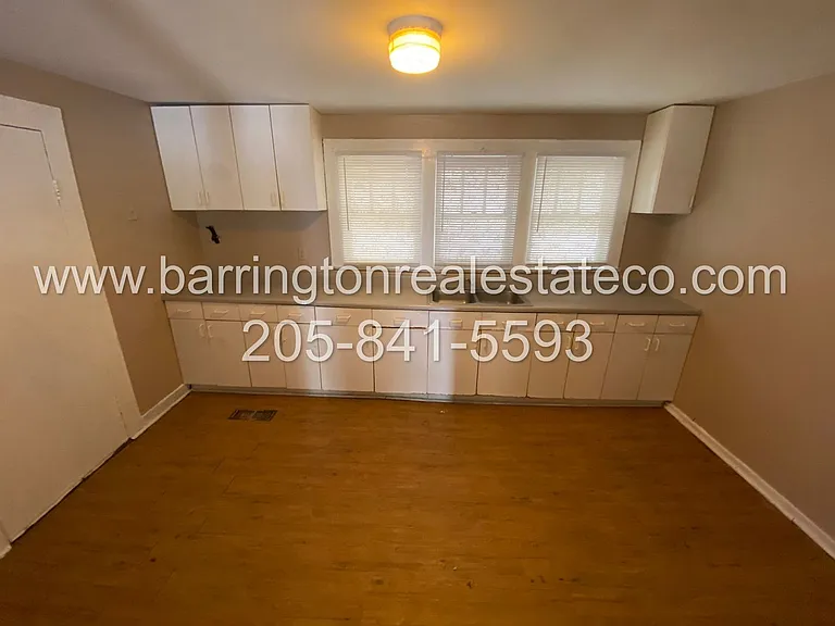 913 Green St — Photo 4
