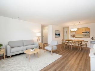 Evergreen Hill, Victoria, BC V8V 3M8