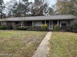 510 Kennedy Dr NW, Magee, MS 39111
