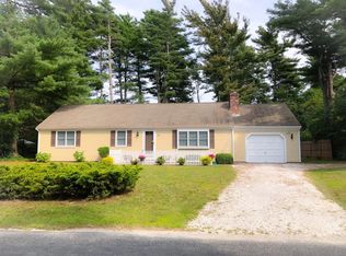 33 Cedric Rd, Centerville, MA 02632