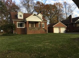 1028 Bechtol Ave, Sharon, PA 16146