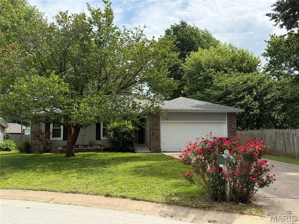 3411 W Regal Ct, Springfield, MO 65807