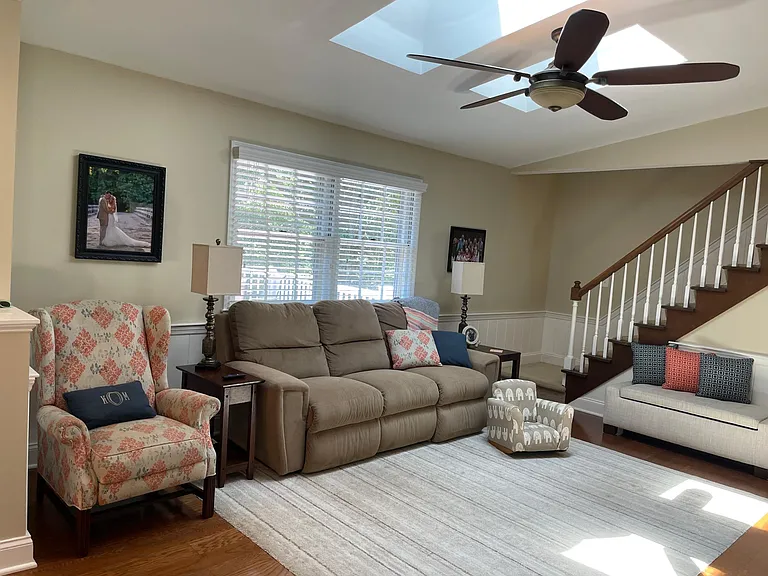 4050 Dresden Dr — Photo 13