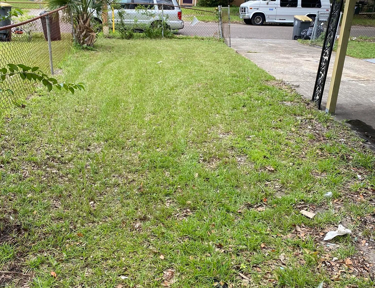 3 bed, 1.0 bath, 850 sqft, $1,375 — Photo 3