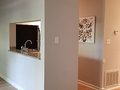 3rd image of 5003 Sharon Rd Unit I