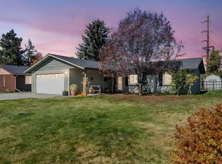 422 SW Blakely Ct, Bend, OR 97702