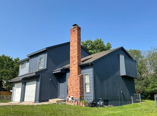 7503 Long St, Lenexa, KS 66216