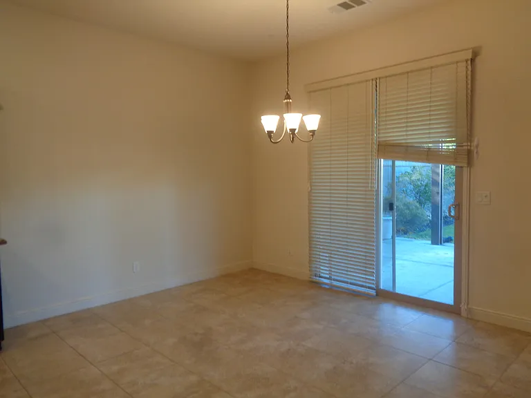 2140 Cling Dr — Photo 10
