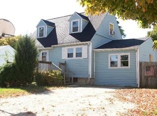 2219 Parkrose Ave, Crest Hill, IL 60403