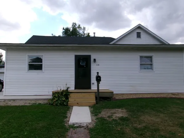 316 7th St, La Salle, IL 61301