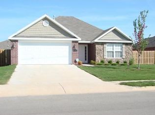 3253 Brushwood Ave, Springdale, AR 72764