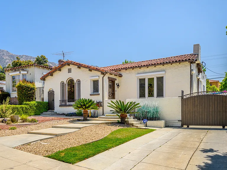 1560 Ridgeway Dr — Photo 39