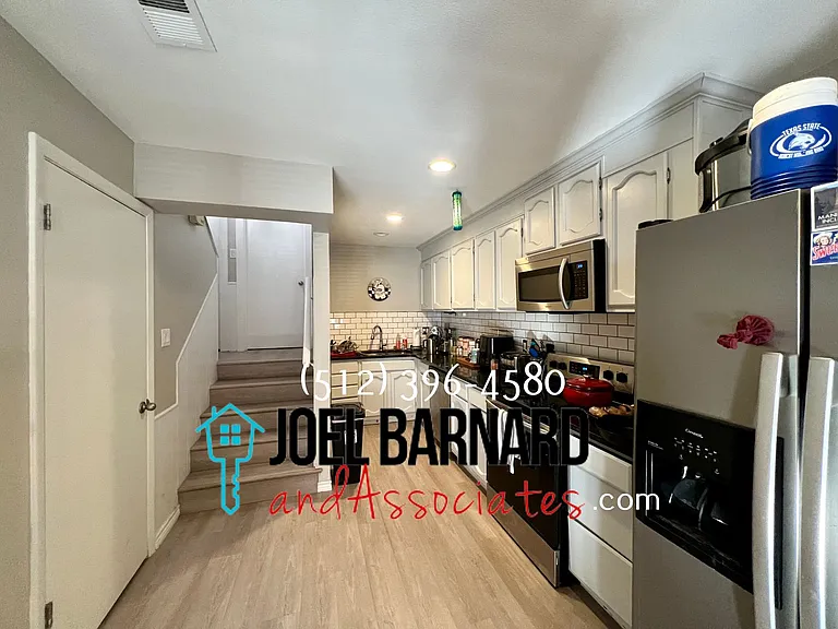 819 Old RR 12 — Photo 8