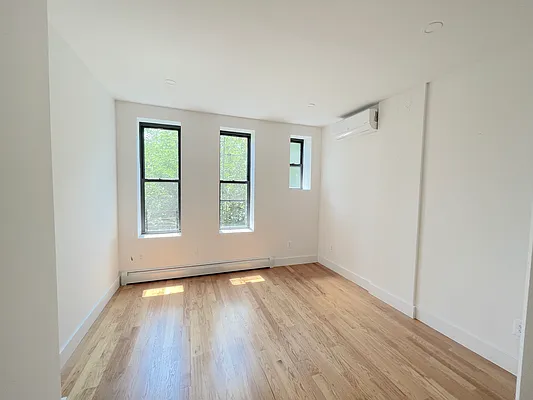 Rented by New Amsterdam Realty Group | media 1