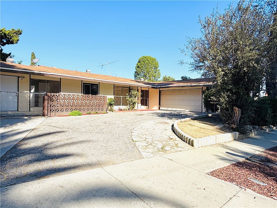 1st image of 16269 Salazar Dr