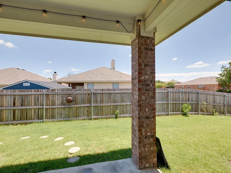 10826 Calderwood Ln — Photo 32