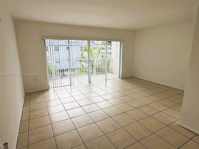 7340 SW 82nd St #C205 — Photo 4