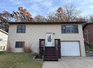 1519 Oakview Dr, Saint Charles, MN 55972