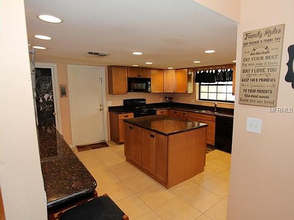 3rd image of 2850 Lake Tohopekaliga Blvd