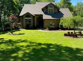 354 Woodberry Dr, Apollo, PA 15613