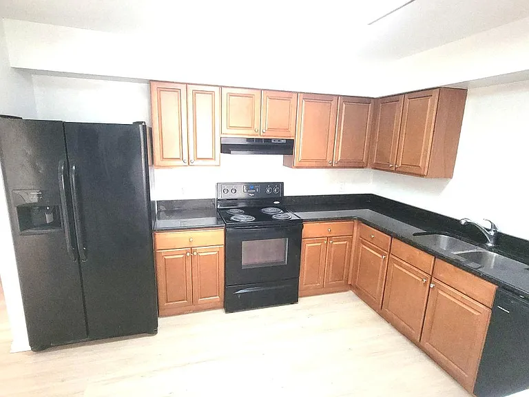 22769 Penny Loop — Photo 7