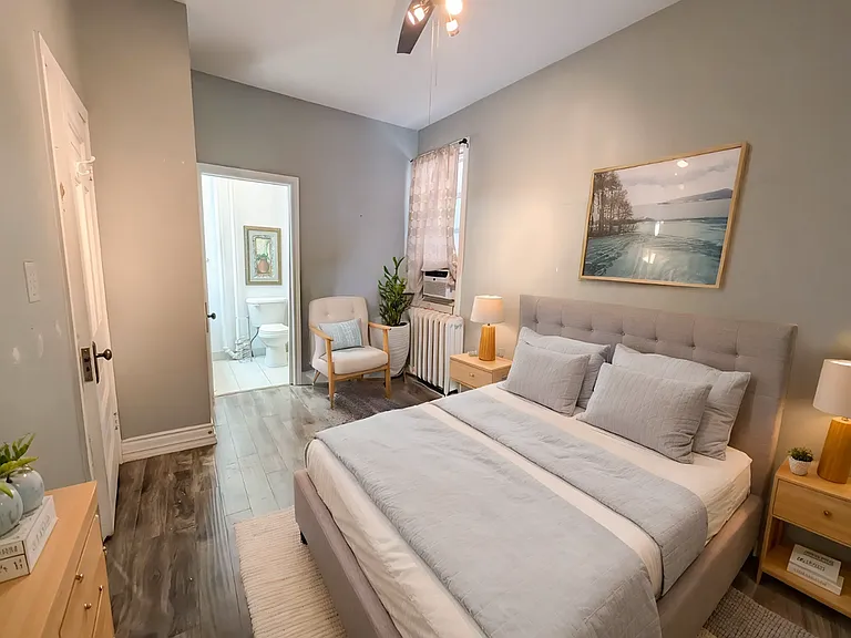 55 Wellington St S #3 — Photo 13