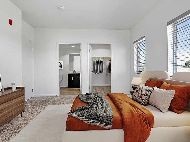 Citron Apartments — Photo 5