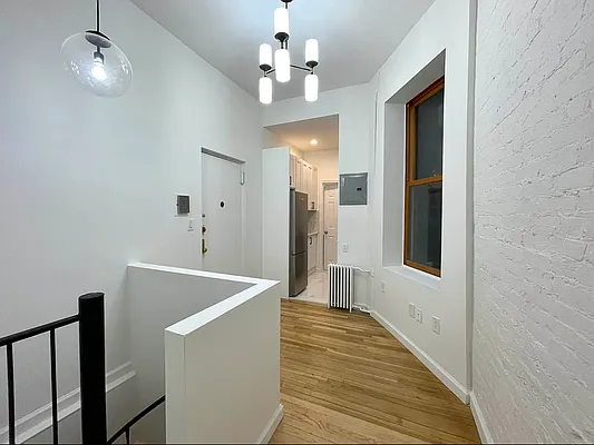 Rented by J PRESTON AND ASSOCIATES INC | media 8