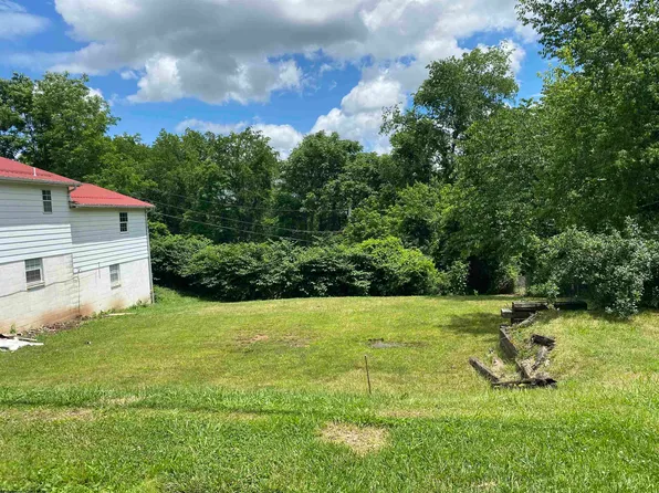 High Ave, Bridgeport, WV 26330