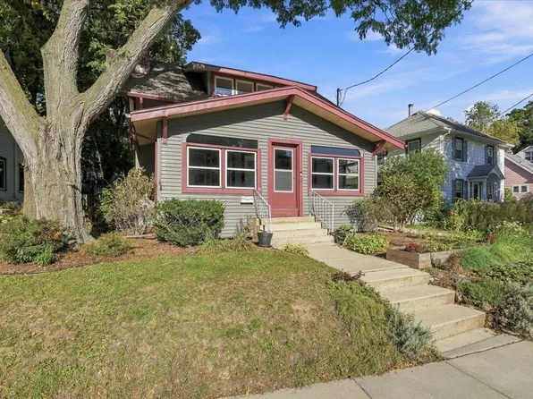 2426 Commonwealth Ave, Madison, WI 53711