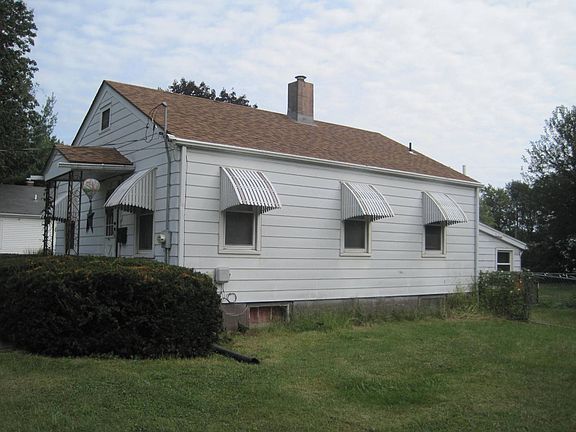 2nd image of 1467 Harrison St