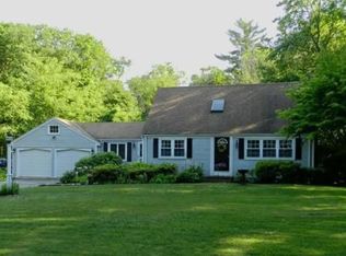 94 Brook Bend Rd, Hanover, MA 02339