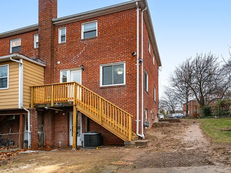 3113 S Fox St — Photo 17