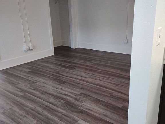 4th image of 2823 6th Ave N #7