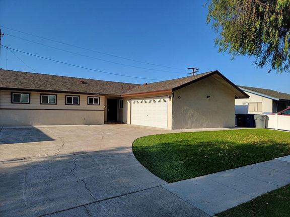 2nd image of 7406 Santa Domingo Way