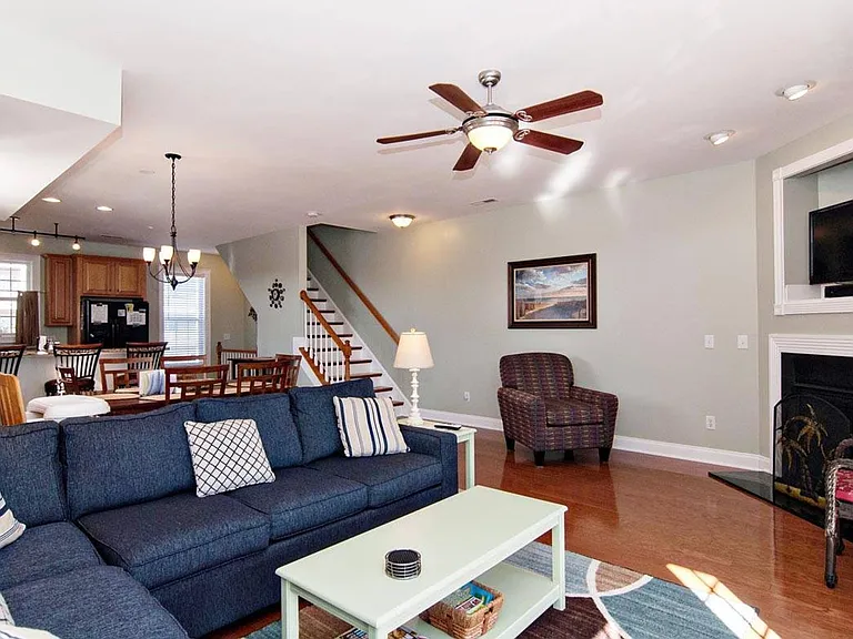 1513 Swordfish Ln #2 — Photo 10