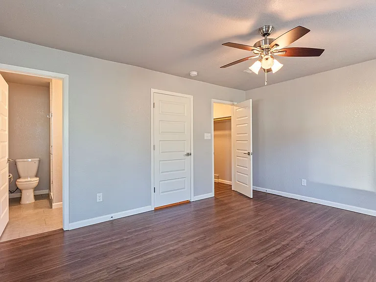 5708 Blythewood Dr — Photo 10