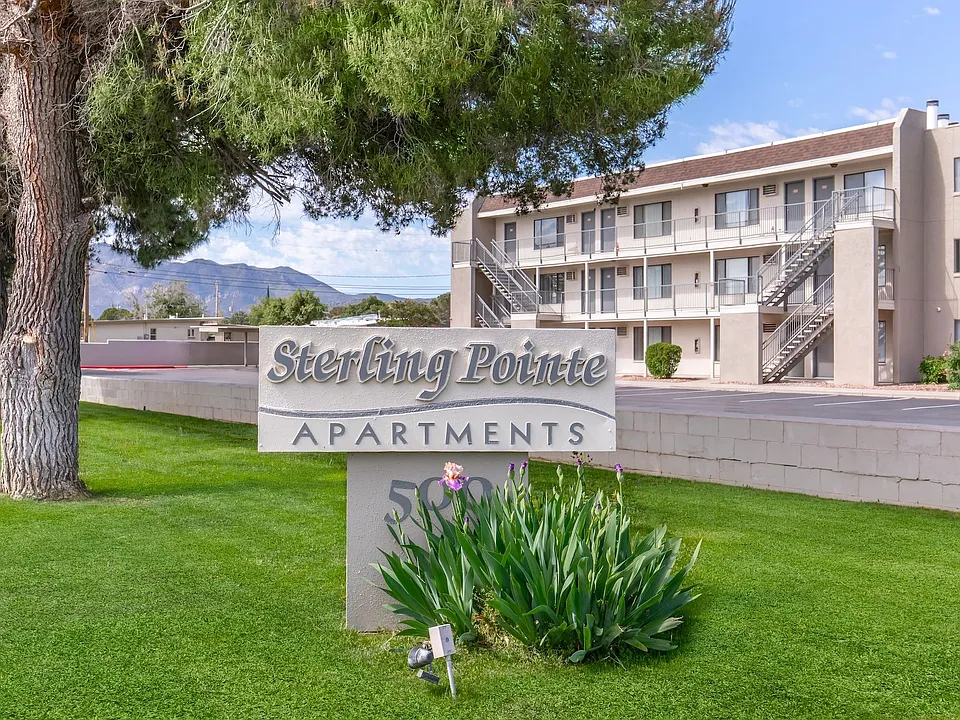 Sterling Pointe Apartments