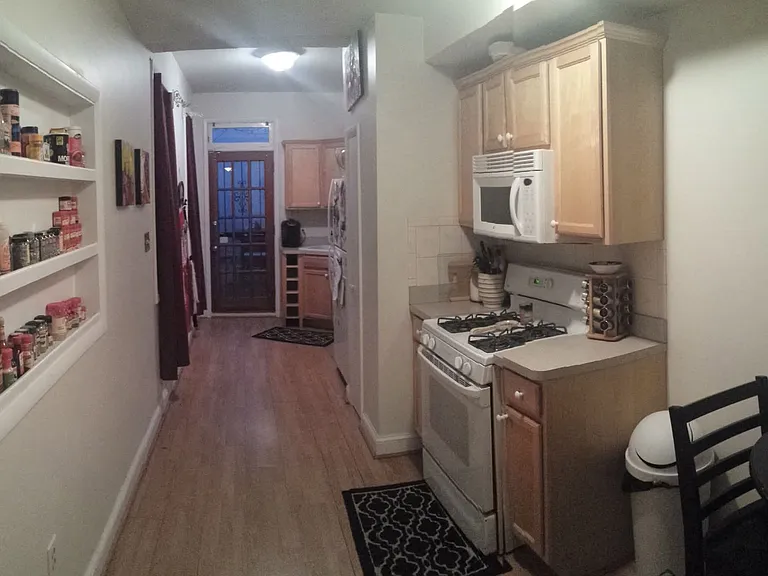 1820 Aliceanna St — Photo 3