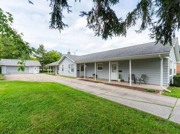 901 Kimberly Dr, Dekalb, IL 60115