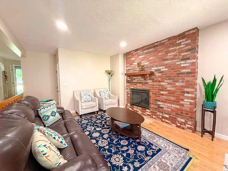 25 Westview Rd #25 — Photo 4